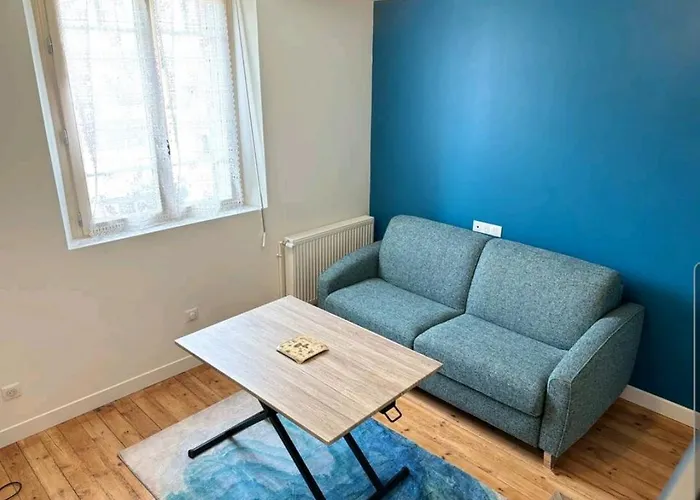 Privat bolig B La Neuville-Roy